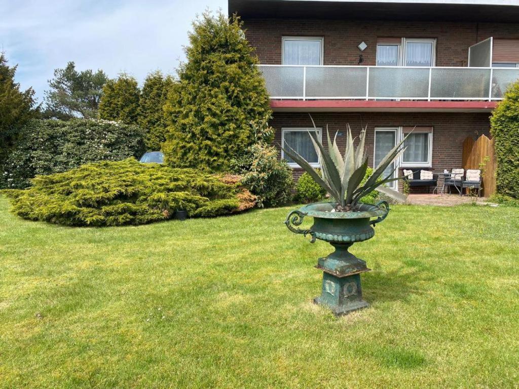 White Blossom- Ferienwohnung Am Asreg Bad Zwischenahn Exterior photo